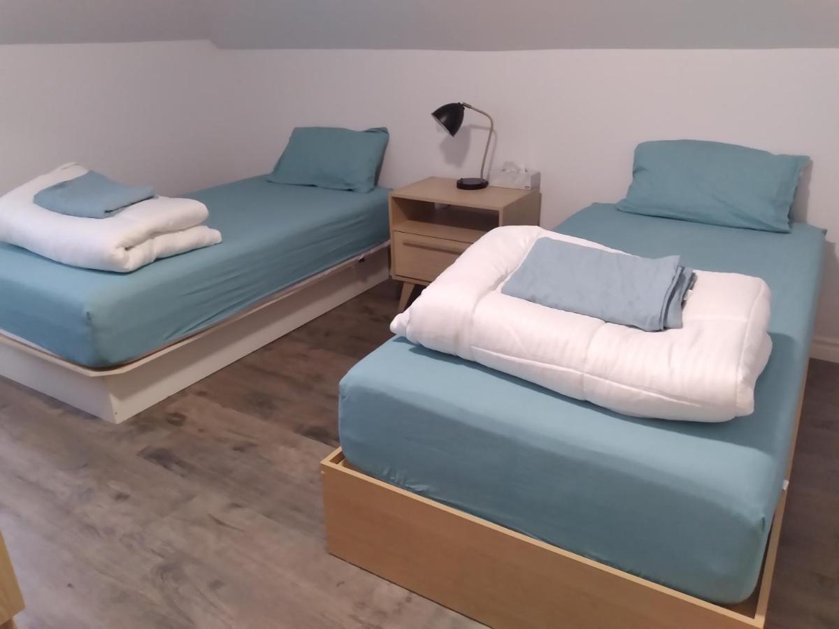 Le Cheval Noir Hostel Trois-Pistoles Luaran gambar